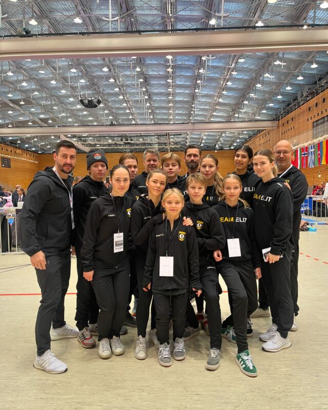 Under helgen tävlade Team Elit på Banzai Cup i Berlin 🇩🇪 och gjorde fina prestationer 🥋

Resultat
Emil: 🥇 U14 -58kg
Matilda: 🥉 Senior -55kg
Isabella: 🥉U14 +55kg
Melker: 🥉 Kadett -57kg
Viktor: 🥉 U21 -67kg

Stort GRATTIS till er 🥳 och grymt jobbat av hela Team Elit, nästa gång blir de fler placeringar, nu laddar vi om för kommande tävlingar 👊🏻

Tack till coacherna: Sadik, Peter, Ola & Matti 🙌🏻

#Karateklubbelit #ElitDojo #TeamElit